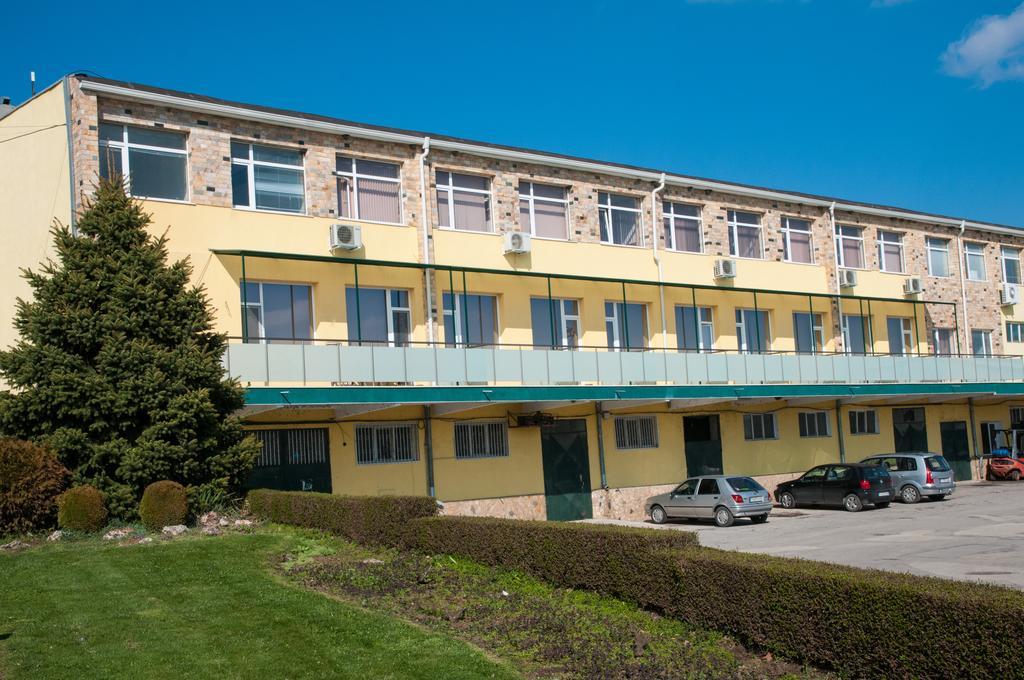 Hostel Izida 2 Dobritj Eksteriør billede